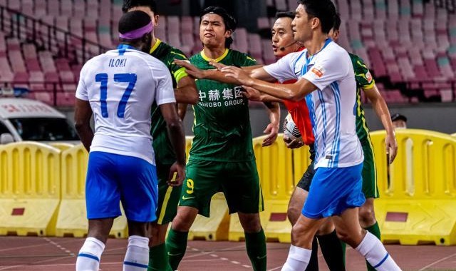 世界杯比赛在线观看平台-京津德比回来了？血战到底2人染红 却惨成菜鸡互啄